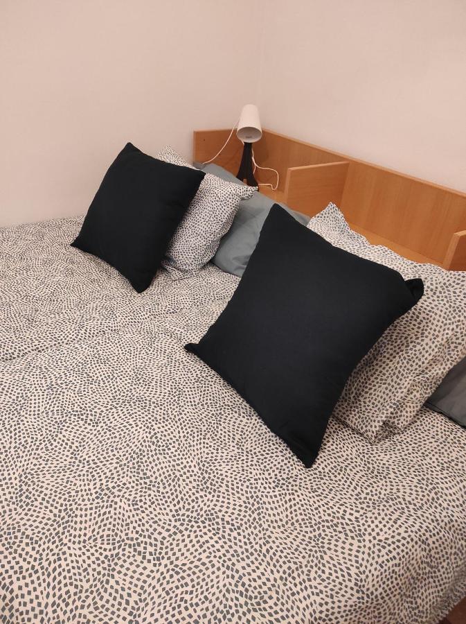 Precioso Apartamento Con Aparcamiento Gratuito Leilighet Purchil Eksteriør bilde